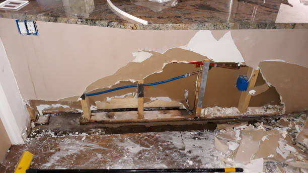 Best Water damage restoration process  in Newfoundland, NJ